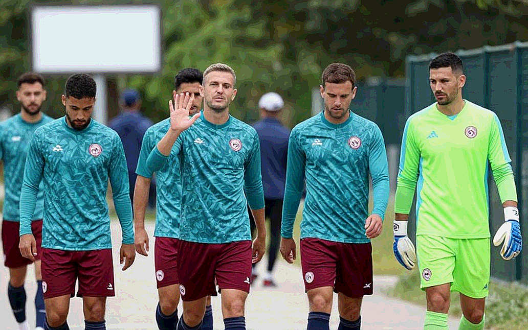 Empty Columns, Loaded Conclusions: Why Indian Football Never Writes the Fee Down