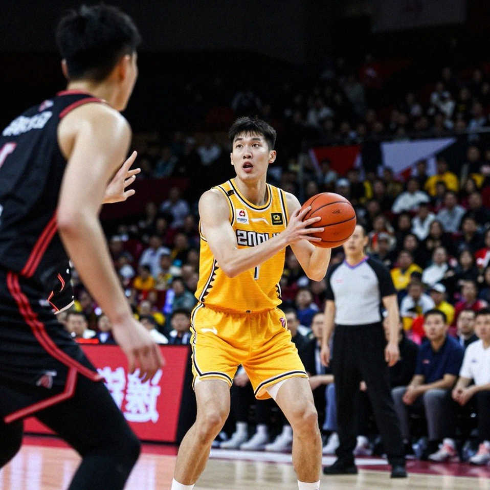 79-43 याद रहेगा, बॉक्स स्कोर नहीं — UAAP में NU का मध्य-क्वार्टर विस्फोट और एडमसन की अनसुलझी गुत्थी